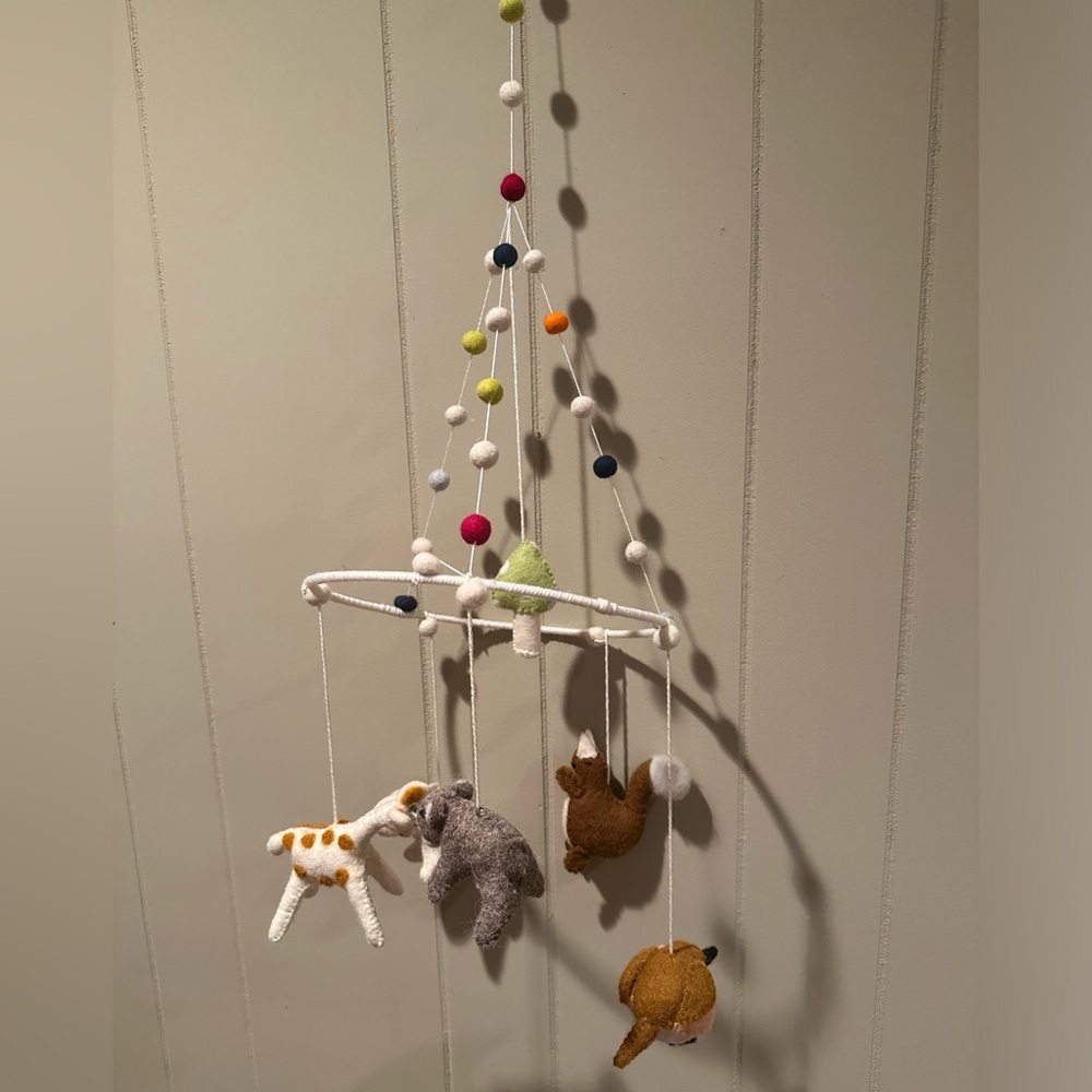 Petit Pehr woodland animal mobile